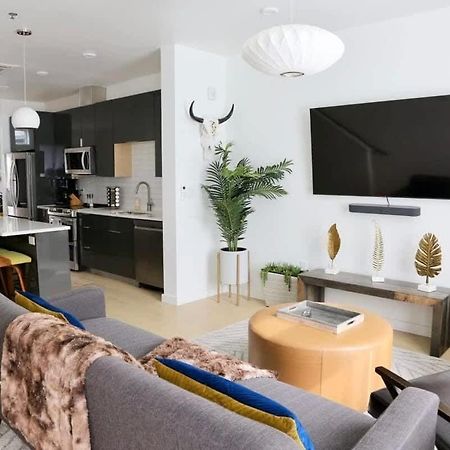 Walk To Downtown Ut Sports Famous Dining And Abundant Nightlife From This Luxury Condo W 3 Restaurants In The Complex Όστιν Εξωτερικό φωτογραφία
