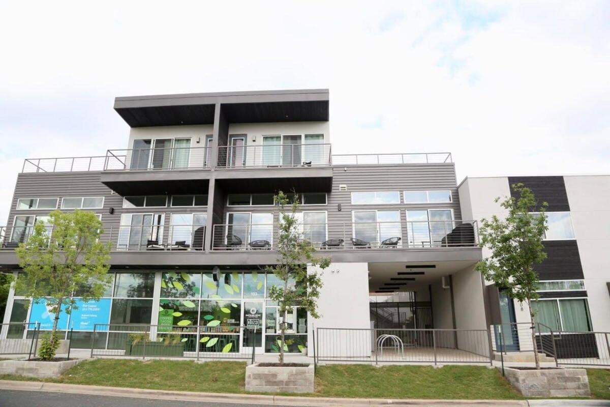Walk To Downtown Ut Sports Famous Dining And Abundant Nightlife From This Luxury Condo W 3 Restaurants In The Complex Όστιν Εξωτερικό φωτογραφία
